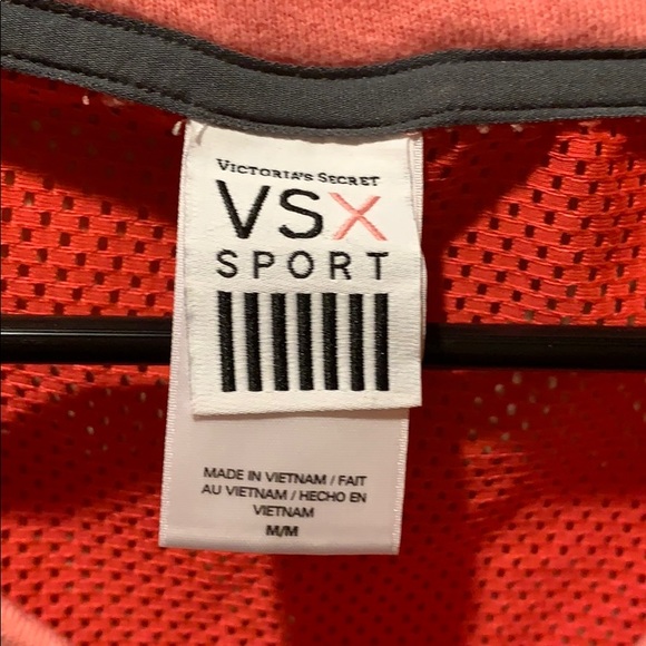 Victoria Secret VSX sport top - Picture 3 of 3